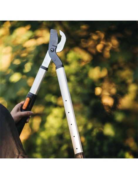 Podadora telescopica Fiskars