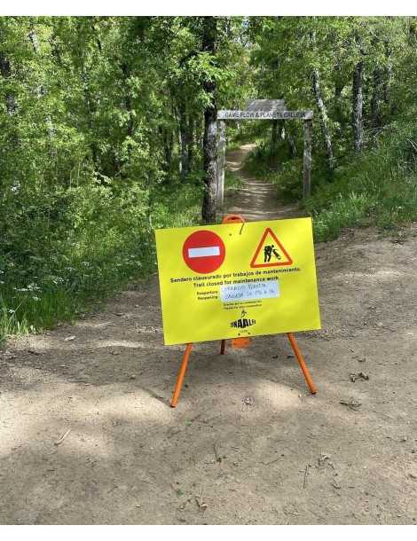 Customized closed path sign MuchMoreTrails - 2